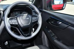 2025 Isuzu D-MAX X-RIDER