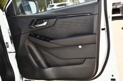 2025 Isuzu
D-MAX X-TERRAIN