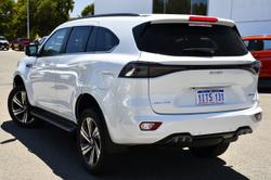 2025 Isuzu MU-X LS-T