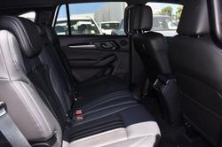 2025 Isuzu MU-X LS-T