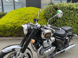 2025 Royal Enfield CLASSIC 650 Black