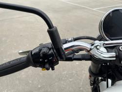 2025 Royal Enfield 2025 650CC INTERCEPTOR BEAR 650 Road White