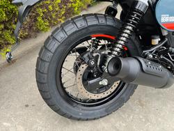 2025 Royal Enfield 2025 650CC INTERCEPTOR BEAR 650 Road Petrol Green