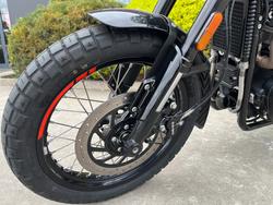 2025 Royal Enfield 2025 650CC INTERCEPTOR BEAR 650 Road Petrol Green