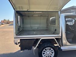 2011 TOYOTA HILUX