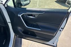 2021 Toyota
                RAV4 GXL