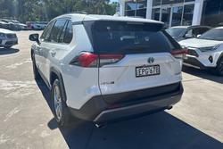 2021 Toyota
                RAV4 GXL