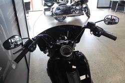 2025 Harley-davidson FLHC HERITAGE CLASSIC (117) VIVID BLACK