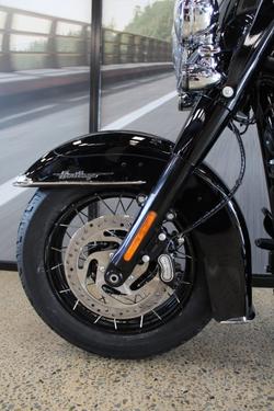 2025 Harley-davidson FLHC HERITAGE CLASSIC (117) VIVID BLACK