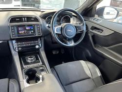 2016 Jaguar F-PACE 30d S X761 MY17 AWD Polaris White