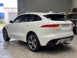 2016 Jaguar F-PACE 30d S X761 MY17 AWD Polaris White