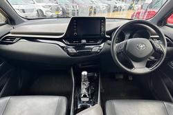 2020 Toyota
C-HR Koba