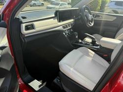 2023 Mahindra XUV700 AX7