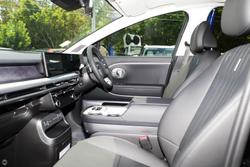 2025 Hyundai IONIQ 9 Calligraphy