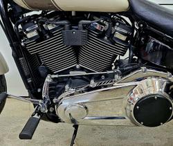 2022 Harley-Davidson Sport Glide 107 (FLSB) Softail White