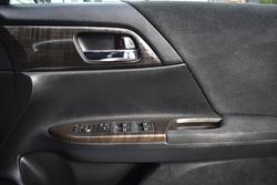 2015 Honda Accord VTi-S 9th Gen MY15 White Orchid