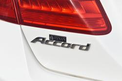 2015 Honda Accord VTi-S 9th Gen MY15 White Orchid