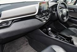 2020 Toyota
C-HR Koba