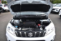 2023 Suzuki Vitara LY Series II Cool White