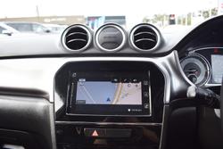 2023 Suzuki Vitara LY Series II Cool White