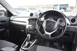 2023 Suzuki Vitara LY Series II Cool White