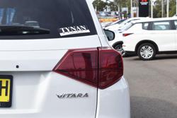 2023 Suzuki Vitara LY Series II Cool White