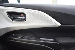 2024 Suzuki Swift Hybrid UZ Pure White