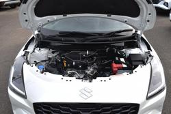 2024 Suzuki Swift Hybrid UZ Pure White
