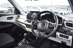 2024 Suzuki Swift Hybrid UZ Pure White