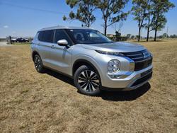 2025 Mitsubishi Outlander LS