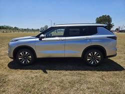 2025 Mitsubishi Outlander LS