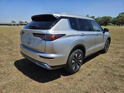 2025 Mitsubishi Outlander LS