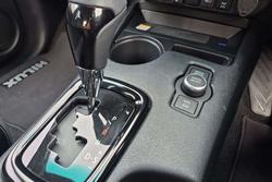 2024 Toyota
                Hilux Rogue 48V