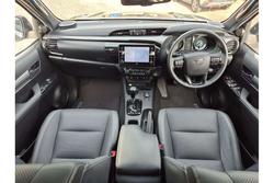 2024 Toyota
                Hilux Rogue 48V