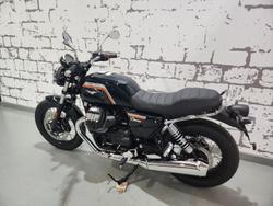 2025 Moto Guzzi V7 Special Special Green