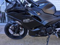2025 Kawasaki Ninja 500 Black