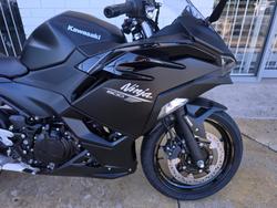2025 Kawasaki Ninja 500 Black