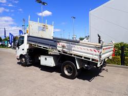 2015 HINO DUTRO 917 WHITE