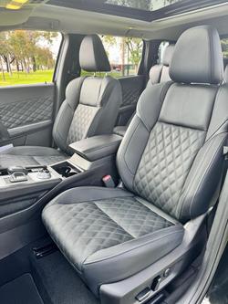 2024 Mitsubishi Outlander Exceed ZM MY24 AWD Black Diamond