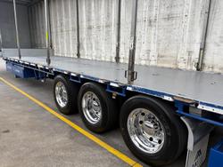 2015 Maxitrans St3 Od 24 Pallet Drop Deck Curtain Sider