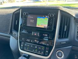 2020 Toyota Landcruiser GXL VDJ200R 4X4 Dual Range White