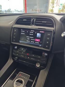 2016 Jaguar F-PACE 20d R-Sport