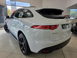 2016 Jaguar F-PACE 20d R-Sport
