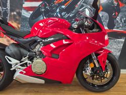 2019 DUCATI PANIGALE V4 RED