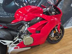 2019 DUCATI PANIGALE V4 RED