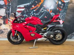 2019 DUCATI PANIGALE V4 RED