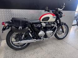2017 Triumph BONNEVILLE T100 WHITE