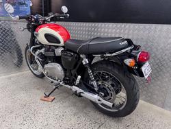 2017 Triumph BONNEVILLE T100 WHITE
