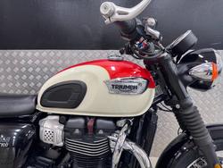 2017 Triumph BONNEVILLE T100 WHITE