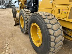 2016 Caterpillar
140M3